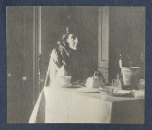 Virginia Woolf par Lady Ottoline Morrell vers 1917, National Portrait Gallery